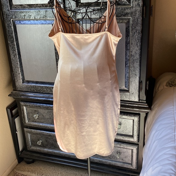 Iris Elegant Satin Dress - Picture 3 of 9